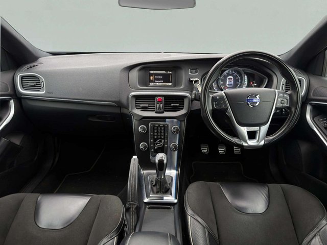 2016 Volvo V40 2L R-Design 5dr - Photo 11