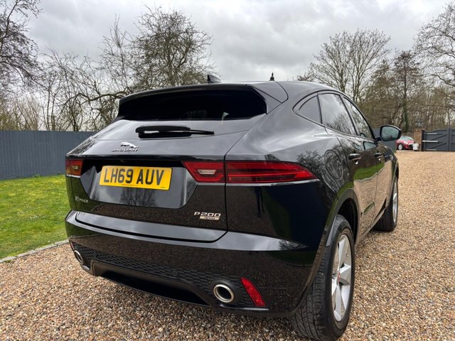 2019 JAGUAR E-PACE - Photo 9