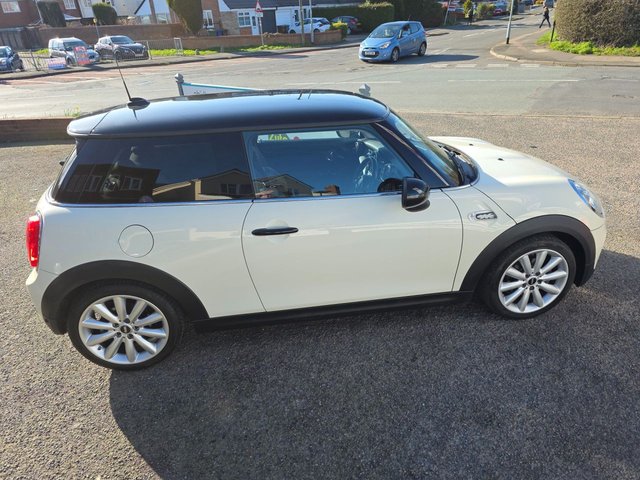 2016 MINI HATCH 1.5 Cooper D Hatchback 3dr Diesel Manual Euro 6 (s/s) (116 ps) - Photo 4