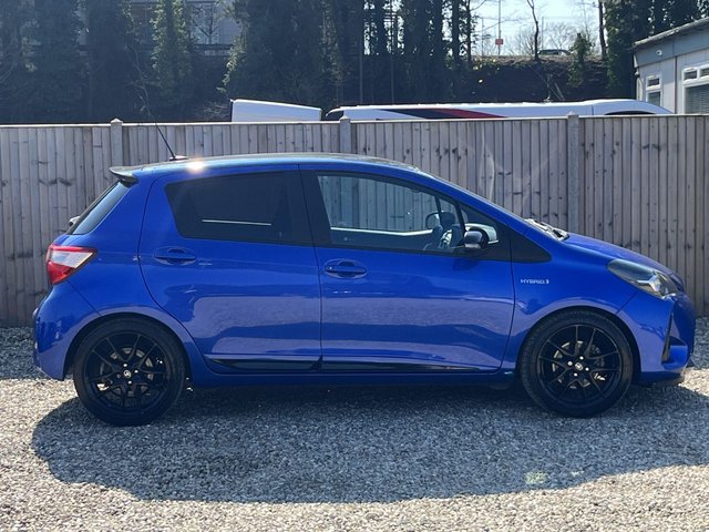 2019 TOYOTA YARIS - Photo 6