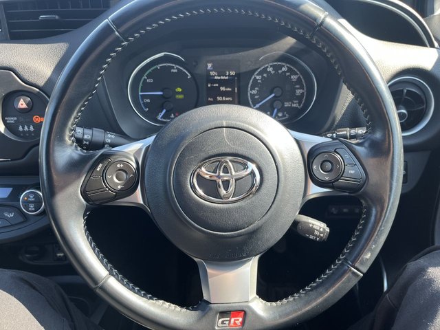 2019 TOYOTA YARIS - Photo 11