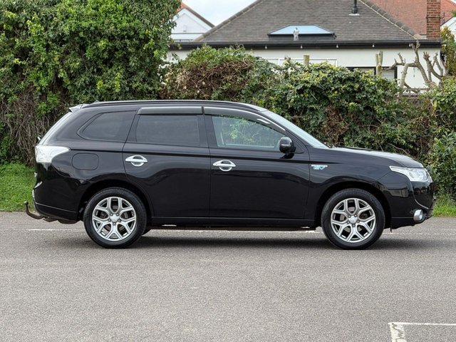 2015 Mitsubishi Outlander 2L Gx3h 5dr - Photo 3