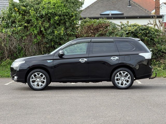 2015 Mitsubishi Outlander 2L Gx3h 5dr - Photo 4
