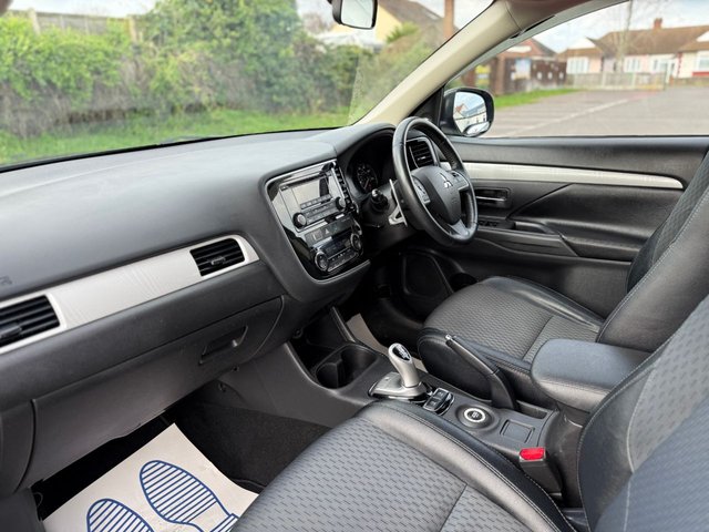 2015 Mitsubishi Outlander 2L Gx3h 5dr - Photo 11