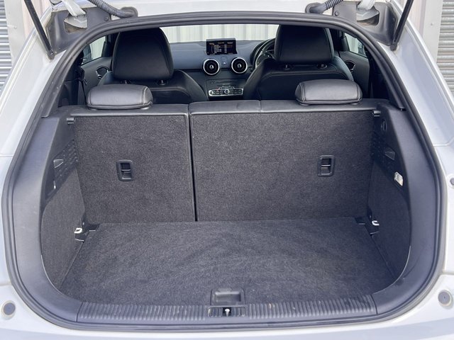 2017 AUDI A1 - Photo 9