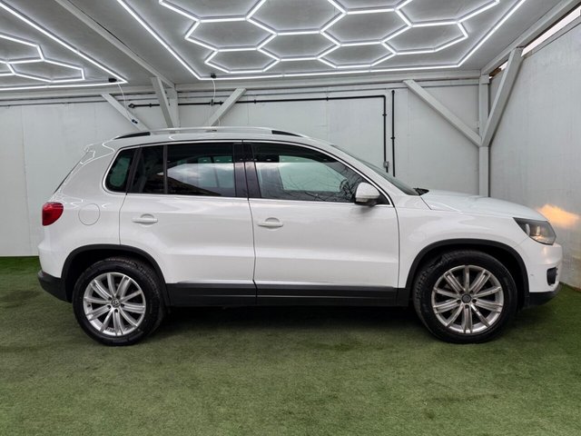 2016 VOLKSWAGEN TIGUAN 2016 2.0 TDI BlueMotion Tech Match Edition 2WD Euro 6 (s/s) 5dr - Photo 2
