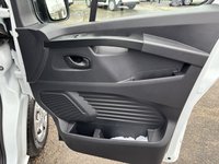 USED 2022 22 RENAULT TRAFIC 2.0 dCi Blue LL30 Business Panel Van 5dr Diesel Manual L2 H1 Euro 6 (s/s) (130 ps) AIR CON AIR CON NEW MOT FREE WTY & ASSIST