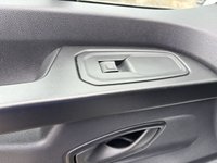 USED 2022 22 RENAULT TRAFIC 2.0 dCi Blue LL30 Business Panel Van 5dr Diesel Manual L2 H1 Euro 6 (s/s) (130 ps) AIR CON AIR CON NEW MOT FREE WTY & ASSIST