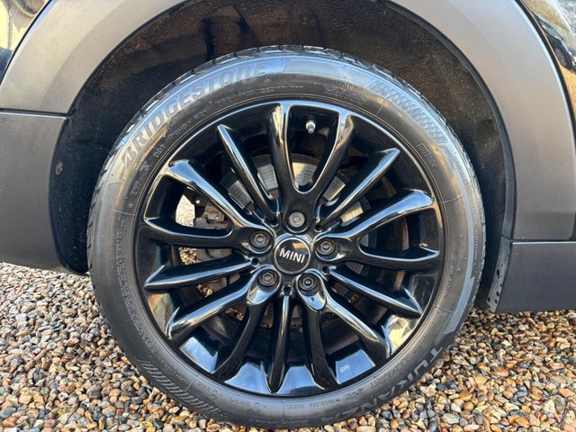2017 MINI CLUBMAN - Photo 4