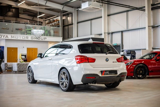 2017 BMW 1 Series 3L null 3dr - Photo 4