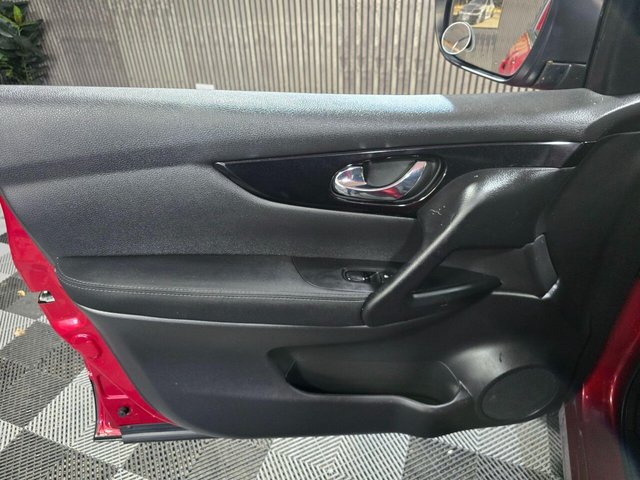 2015 NISSAN QASHQAI 1.5 dCi n-tec 2WD Euro 5 (s/s) 5dr - Photo 11