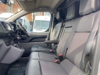 USED 2019 19 PEUGEOT EXPERT 2.0 BLUE HDI PROFESSIONAL PLUS MWB 120BHP. AIRCON. LOW 69K MLS. CAMERA. METALLIC SILVER. FINANCE. PX RARE 2.0 BIGGER ENGINE. PROFESSIONAL PLUS. FINANCE.