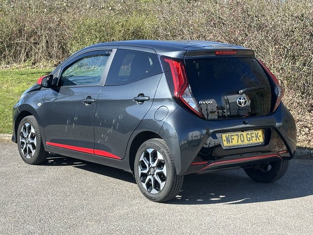 2020 TOYOTA AYGO - Photo 3