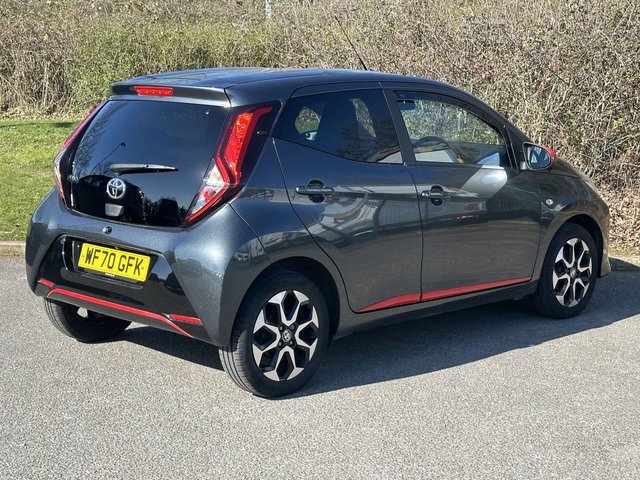 2020 TOYOTA AYGO - Photo 5