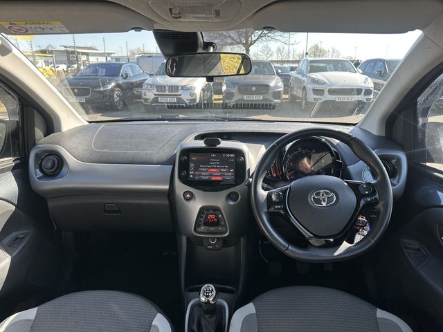 2020 TOYOTA AYGO - Photo 9