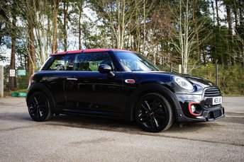 2019 MINI HATCH