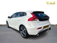 USED 2018 18 VOLVO V40 1.5 T3 R-Design Nav Plus Hatchback 5dr Petrol Auto Euro 6 (s/s) (152 ps) **FINANCE ME FOR UP TO 5 YEARS WITH NO DEPOSIT**