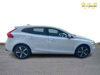 USED 2018 18 VOLVO V40 1.5 T3 R-Design Nav Plus Hatchback 5dr Petrol Auto Euro 6 (s/s) (152 ps) **FINANCE ME FOR UP TO 5 YEARS WITH NO DEPOSIT**