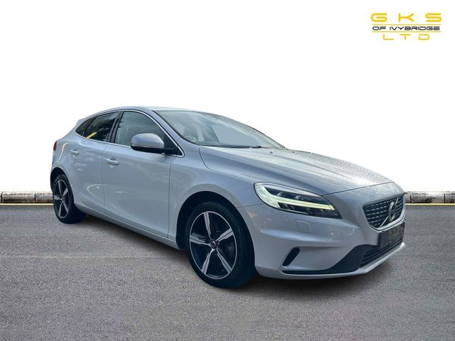 2018 VOLVO V40 - Photo 6
