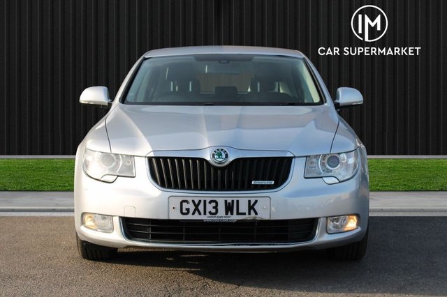 View our Skoda Superb 1.6 TDI SE GreenLine II Hatchback 5dr Diesel Manual Euro 5 (s/s) (105 ps)