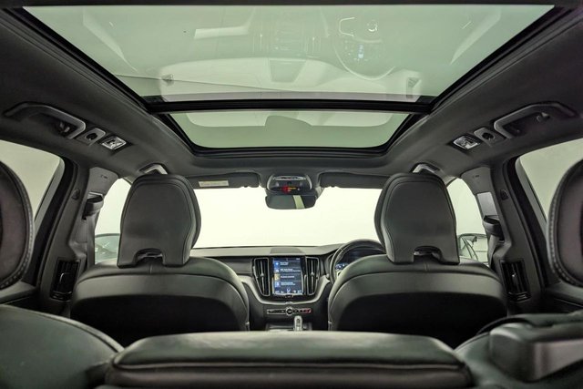 2019 Volvo Xc60 2L R-Design Pro 5dr - Photo 11