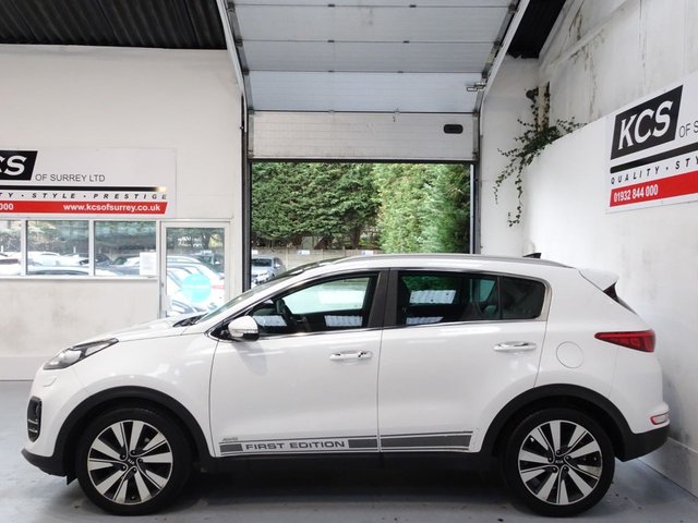 2016 KIA SPORTAGE 2.0 CRDi First Edition SUV 5dr Diesel Auto AWD Euro 6 (182 bhp) - Photo 11