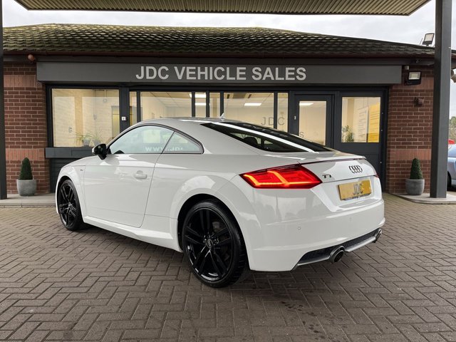 2015 AUDI TT 2015 2.0 TFSI S line Coupe 3dr Petrol Manual Euro 6 (s/s) (230 ps) - Photo 2