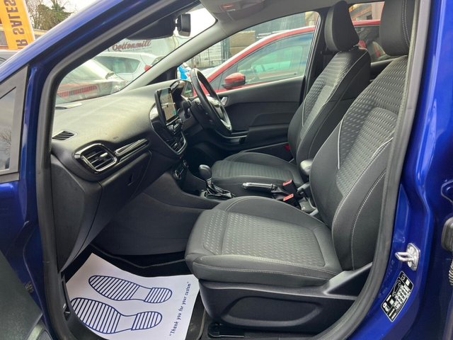 2017 Ford Fiesta - Photo 12