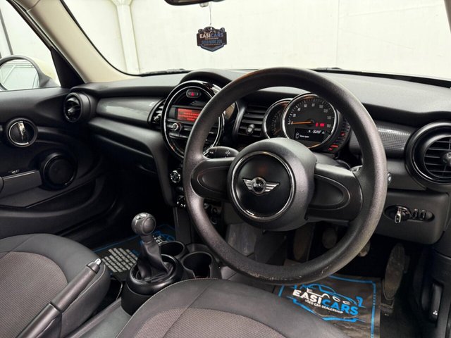 2016 MINI HATCH 2016 1.5 Cooper Euro 6 (s/s) 5dr - Photo 3