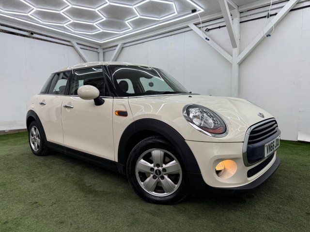 2016 MINI HATCH 2016 1.5 Cooper Euro 6 (s/s) 5dr - Photo 4