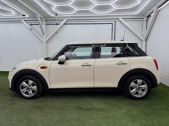 2016 MINI HATCH 2016 1.5 Cooper Euro 6 (s/s) 5dr - Photo 10