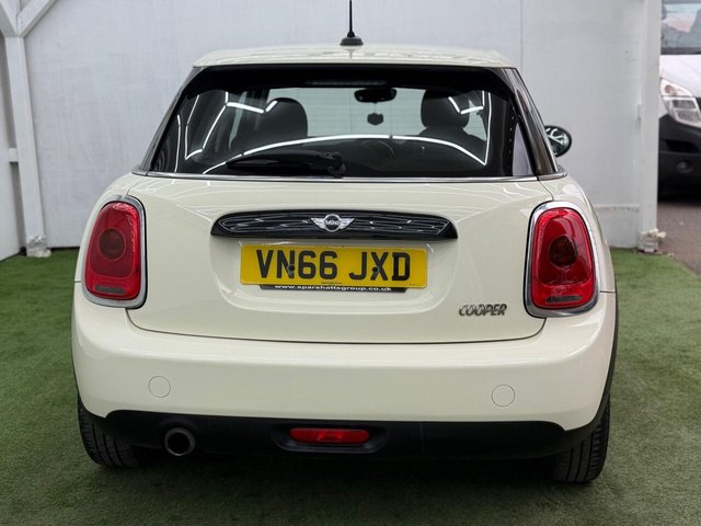2016 MINI HATCH 2016 1.5 Cooper Euro 6 (s/s) 5dr - Photo 7