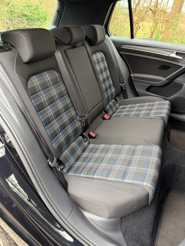 2017 Volkswagen Golf - Photo 10