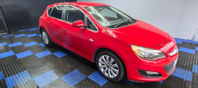 2015 VAUXHALL ASTRA - Photo 9