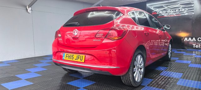 2015 VAUXHALL ASTRA - Photo 10