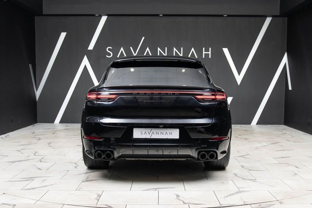 2020 PORSCHE CAYENNE - Photo 11