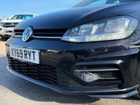 USED 2019 69 VOLKSWAGEN GOLF 2.0 TDI R-Line Hatchback 5dr Diesel DSG auto 150 bhp 