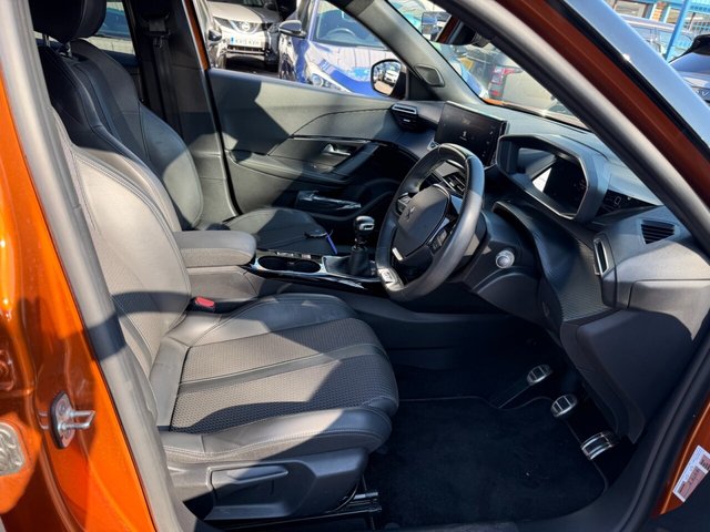 2022 PEUGEOT 2008 - Photo 9