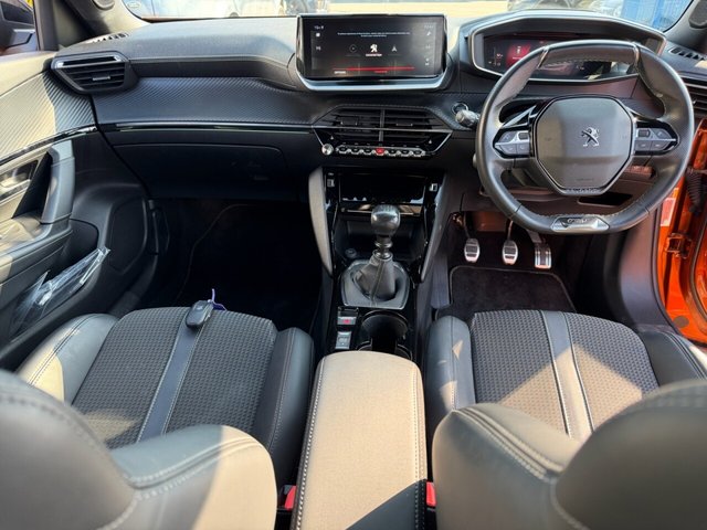 2022 PEUGEOT 2008 - Photo 11