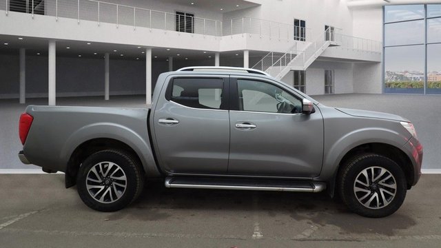 2016 NISSAN NAVARA 2.3 dCi Tekna Pickup Double Cab 4dr Diesel Manual 4WD Euro 5 (190 ps) - Photo 5
