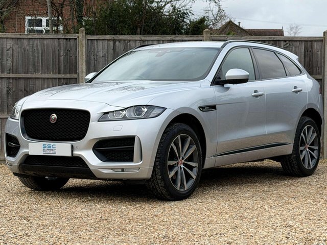 2018 Jaguar F-Pace - Photo 2