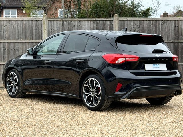2019 Ford Focus - Photo 4