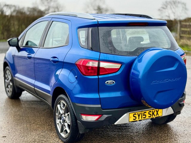 2015 FORD ECOSPORT - Photo 4