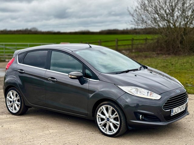 2017 FORD FIESTA - Photo 5