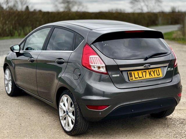 2017 FORD FIESTA - Photo 4