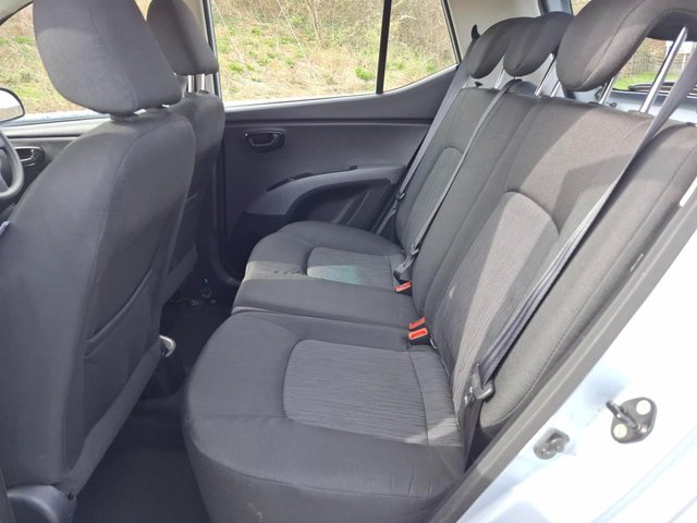 2013 HYUNDAI I10 - Photo 9