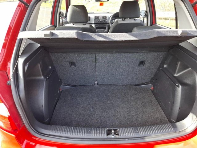 2010 SKODA FABIA - Photo 9