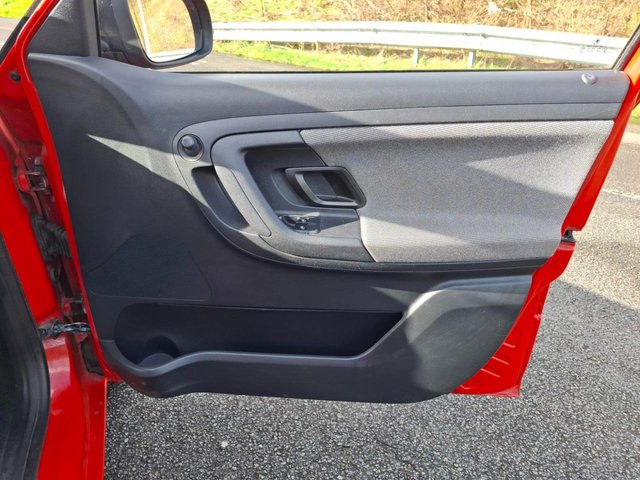 2010 SKODA FABIA - Photo 7