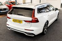 USED 2020 18 VOLVO V60 2.0 D4 R-Design Estate 5dr Diesel Auto Euro 6 (s/s) (190 ps) Head-Up Display | Full Leather