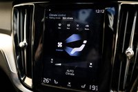 USED 2020 18 VOLVO V60 2.0 D4 R-Design Estate 5dr Diesel Auto Euro 6 (s/s) (190 ps) Head-Up Display | Full Leather